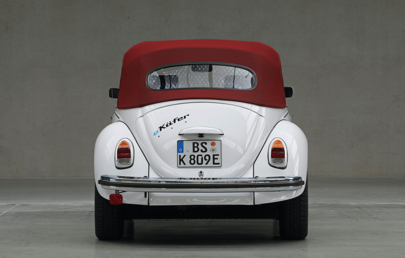 Illustration for article titled Volkswagen Will Now Convert Classic Beetles To Electric Power Which Is Maybe Even Better Than A New EV Beetle